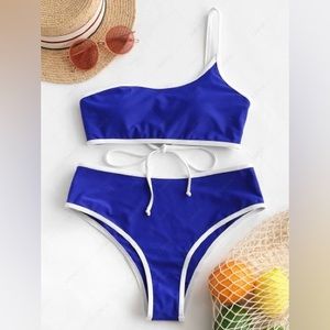 New with tags- zaful contrast piping lace up one shoulder bikini